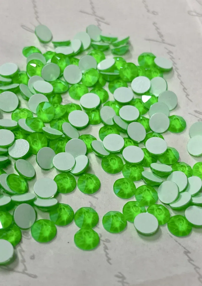 Beautystones Crystal Electric Green neglekrystaller