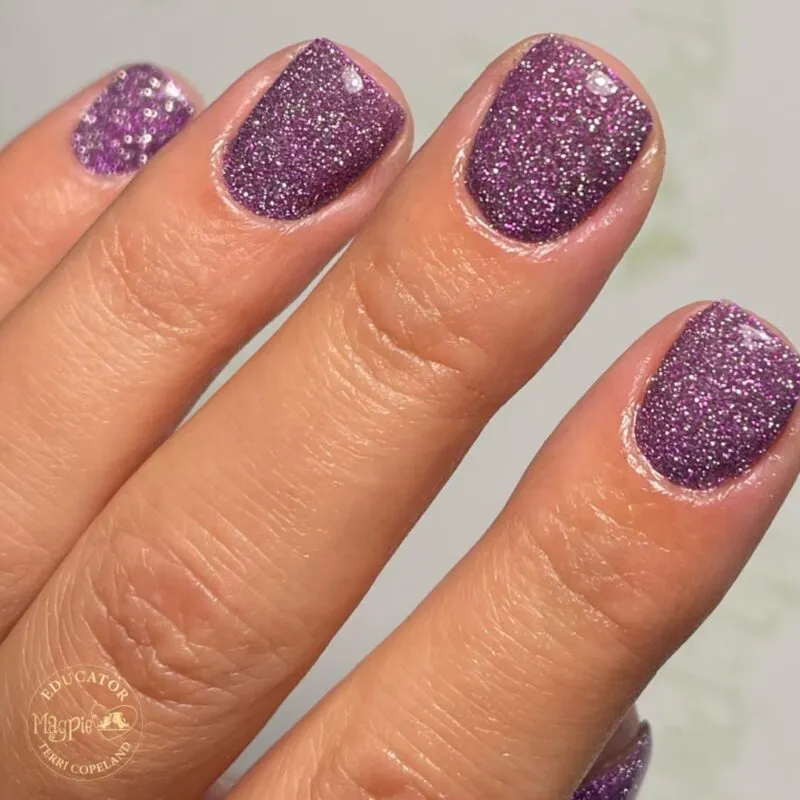 Indigo Nails Radiance light reflecting glitter