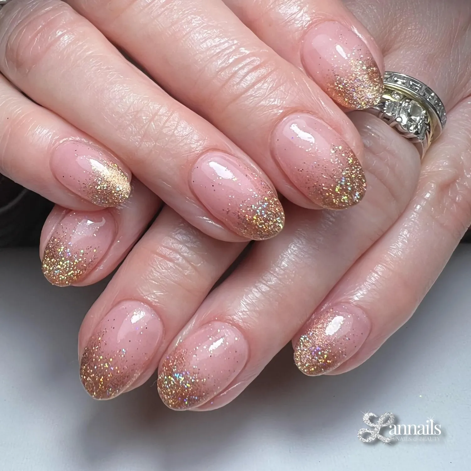 Indigo Nails Lauren negleglitter fin glans