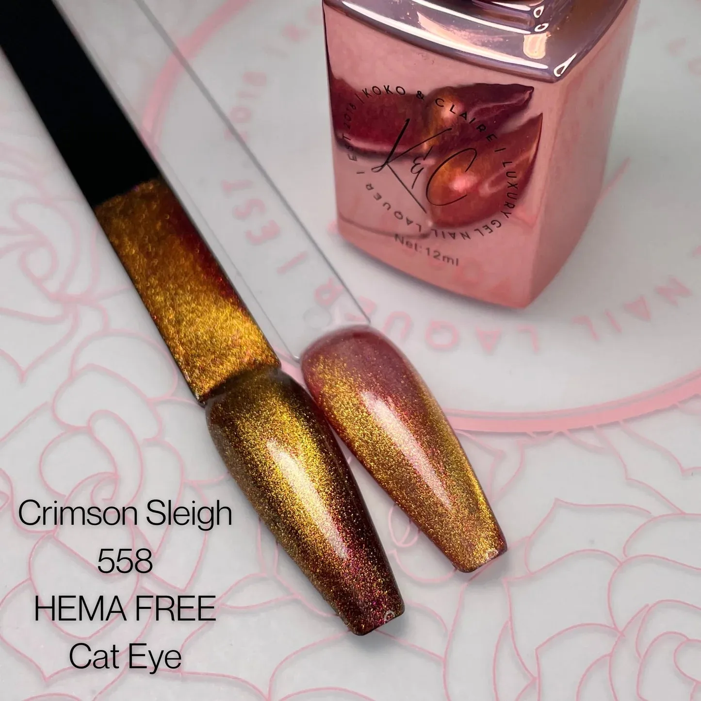 KoKo & Claire 0558 Crimson Sleigh gellak rød cat-eye 12 ml
