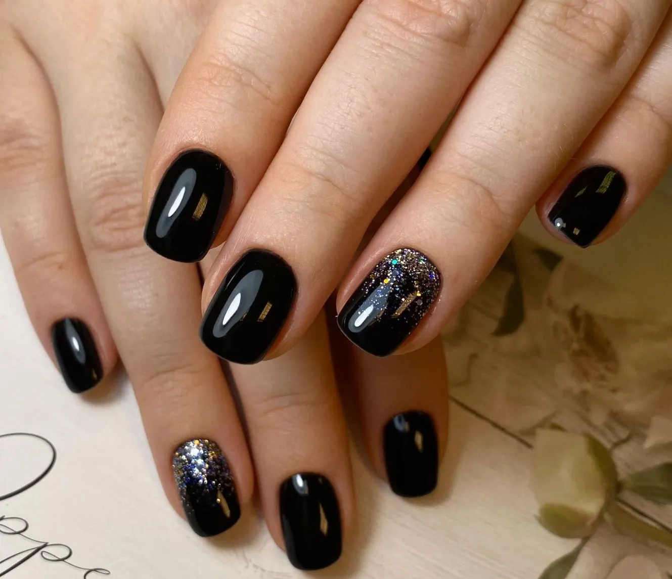 Nail Supply Color Schwarz FC-002 farvegel 5g sort