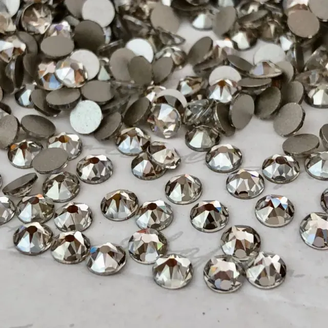 Beautystones Crystal Silver Shade neglekrystaller sølv