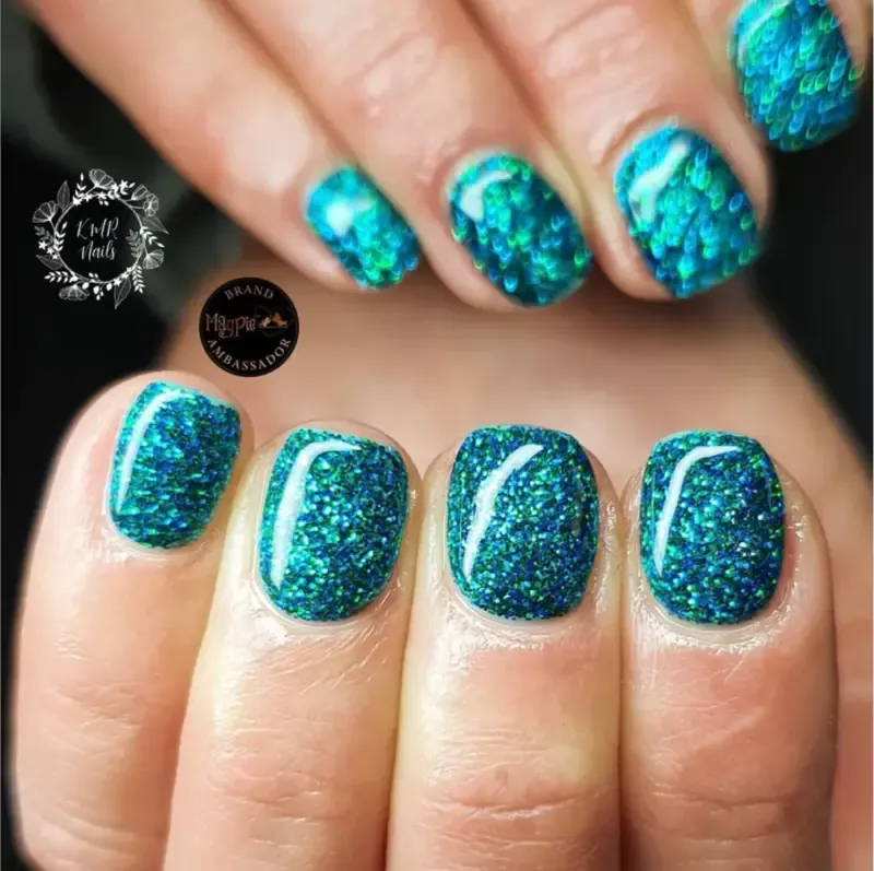 Indigo Nails May Birthstone negleglitter sten