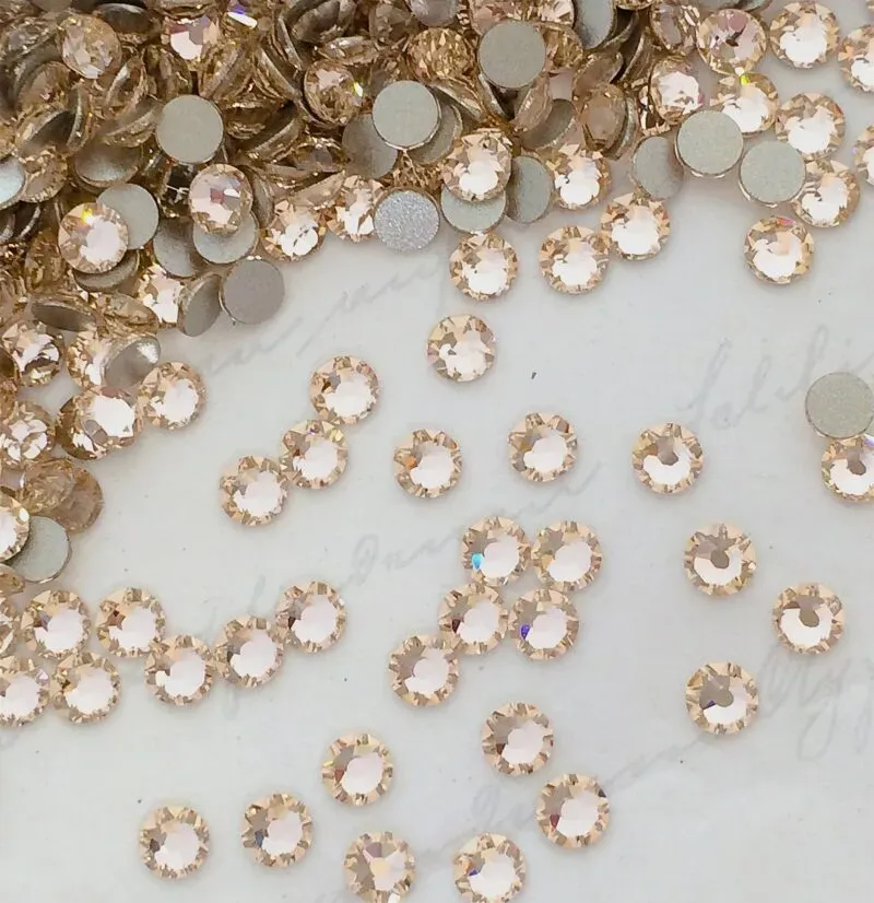 Beautystones Silk neglekrystaller flat back med perleglans