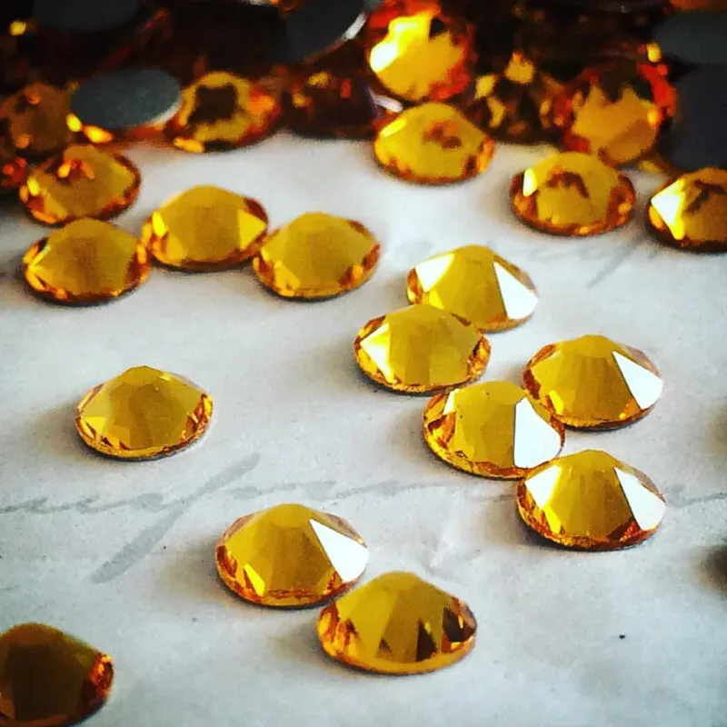 Beautystones Topaz neglekrystaller flad bund