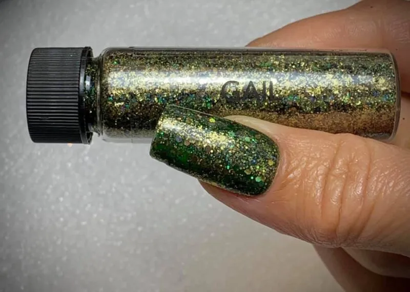 Indigo Nails Beautystones Gail Glitter neglitter guld