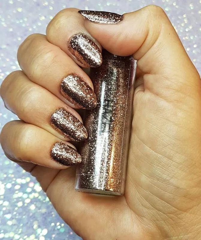 Indigo Nails Hazel Glitter negleglitter brun