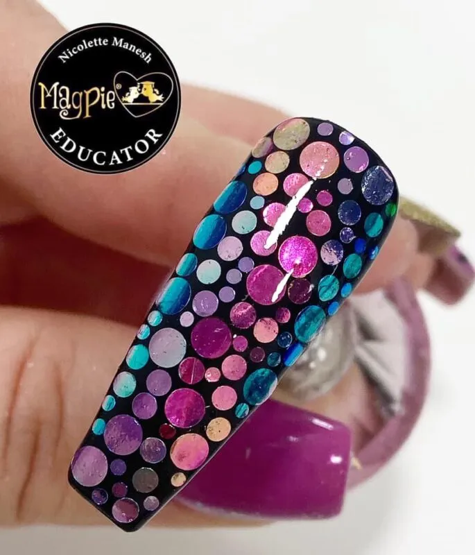 Indigo Nails Minogue Circles neglepailletter