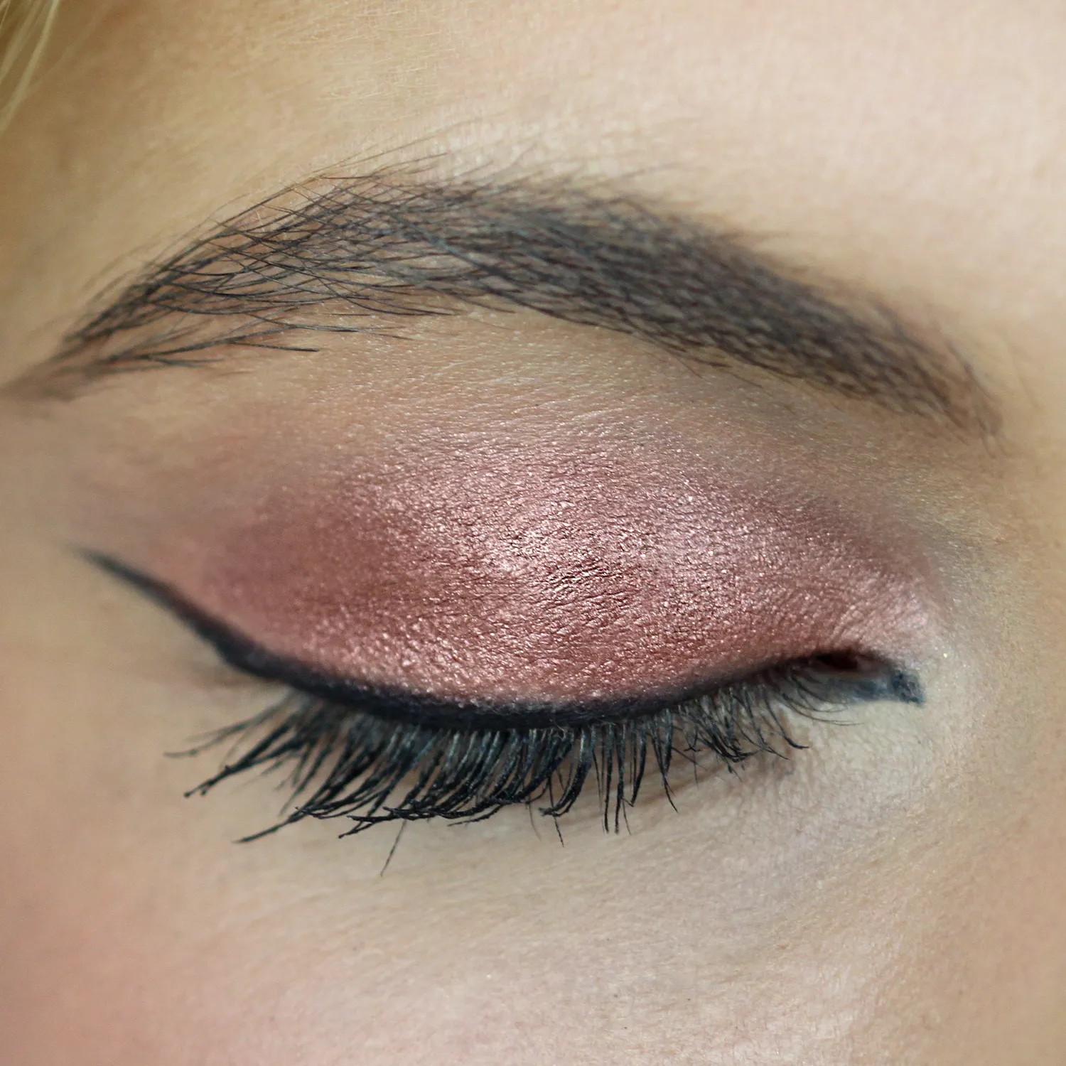 Moyra GenZ øjenskyggeblyant 04 Eclipse 4 g shimmer