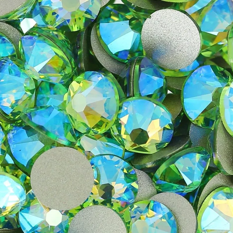 Indigo Nails Beautystones Peridot Shimmer rhinsten