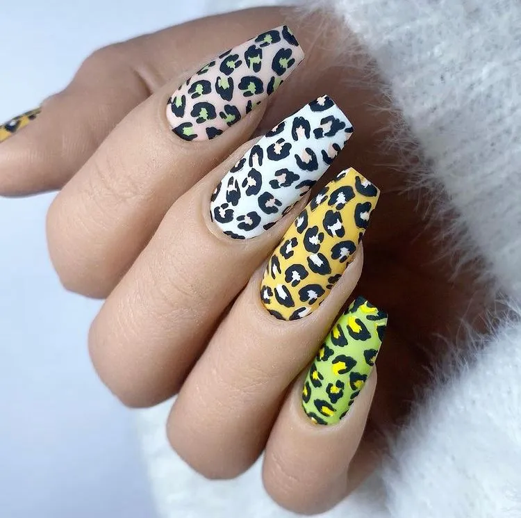 Clear Jelly Stamper CjS-176 Wild Cheetah negleplade 14,5cm