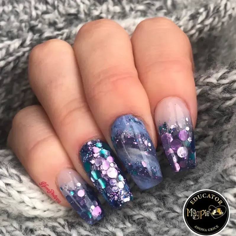 Indigo Nails Minogue Circles neglepailletter