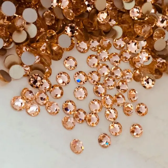 Beautystones Crystals Light Peach neglekrystaller fersken