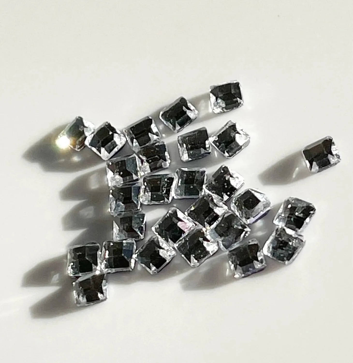 Clear Jelly Stamper Gems neglepynt blandede former klar